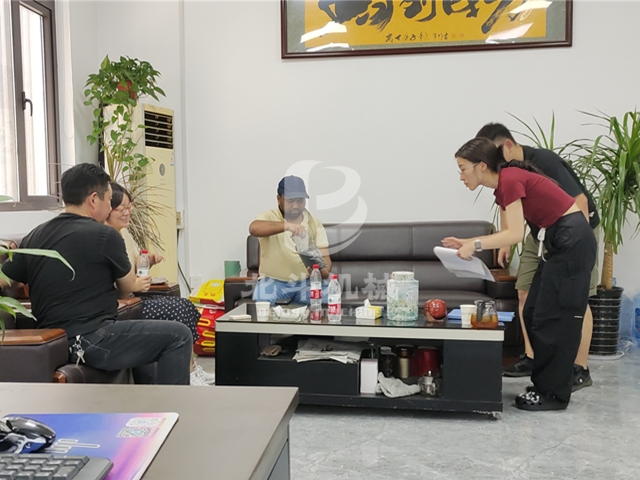 孟加拉国新客户走进午夜免费福利视频机械