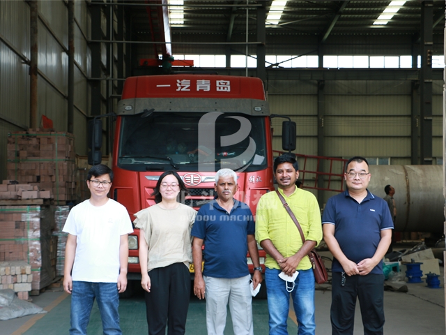 连续式自动化椰壳午夜在线观看视频得到印尼客户的充分肯定